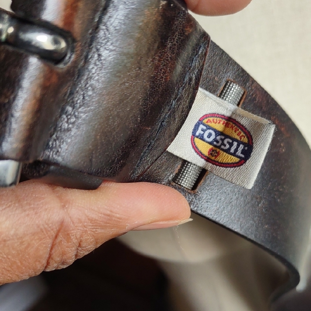 Fossil Men's Brown Leather Belt - Picture 6 of 8